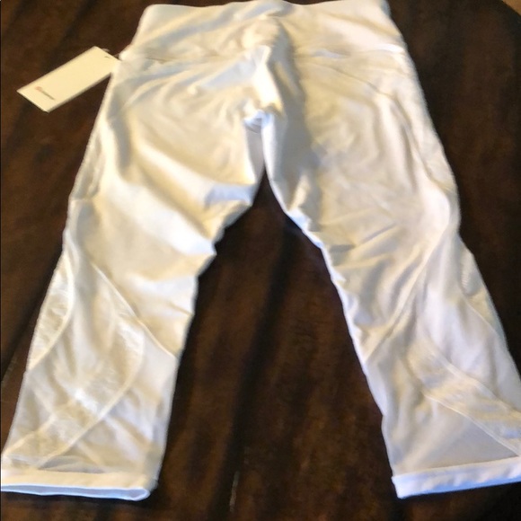 NWT lululemon Wunder Under Crops HR Lace White 10 - Picture 4 of 8